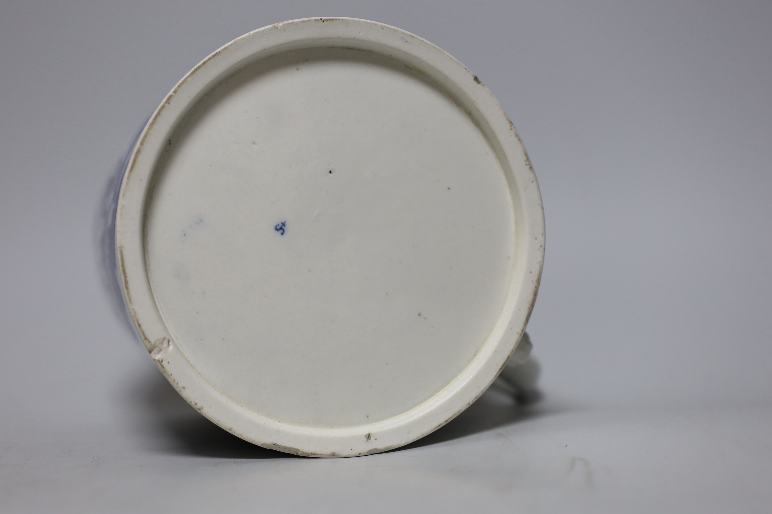 An 18th century large Caughley cider mug, decorated with La Peche and Le Promenade, height 13.5cm